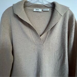 Neiman Marcus Beige V-Neck Collared Cashmere Sweater